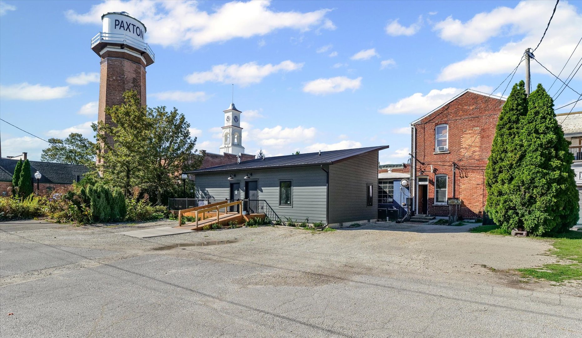 main property photo 40