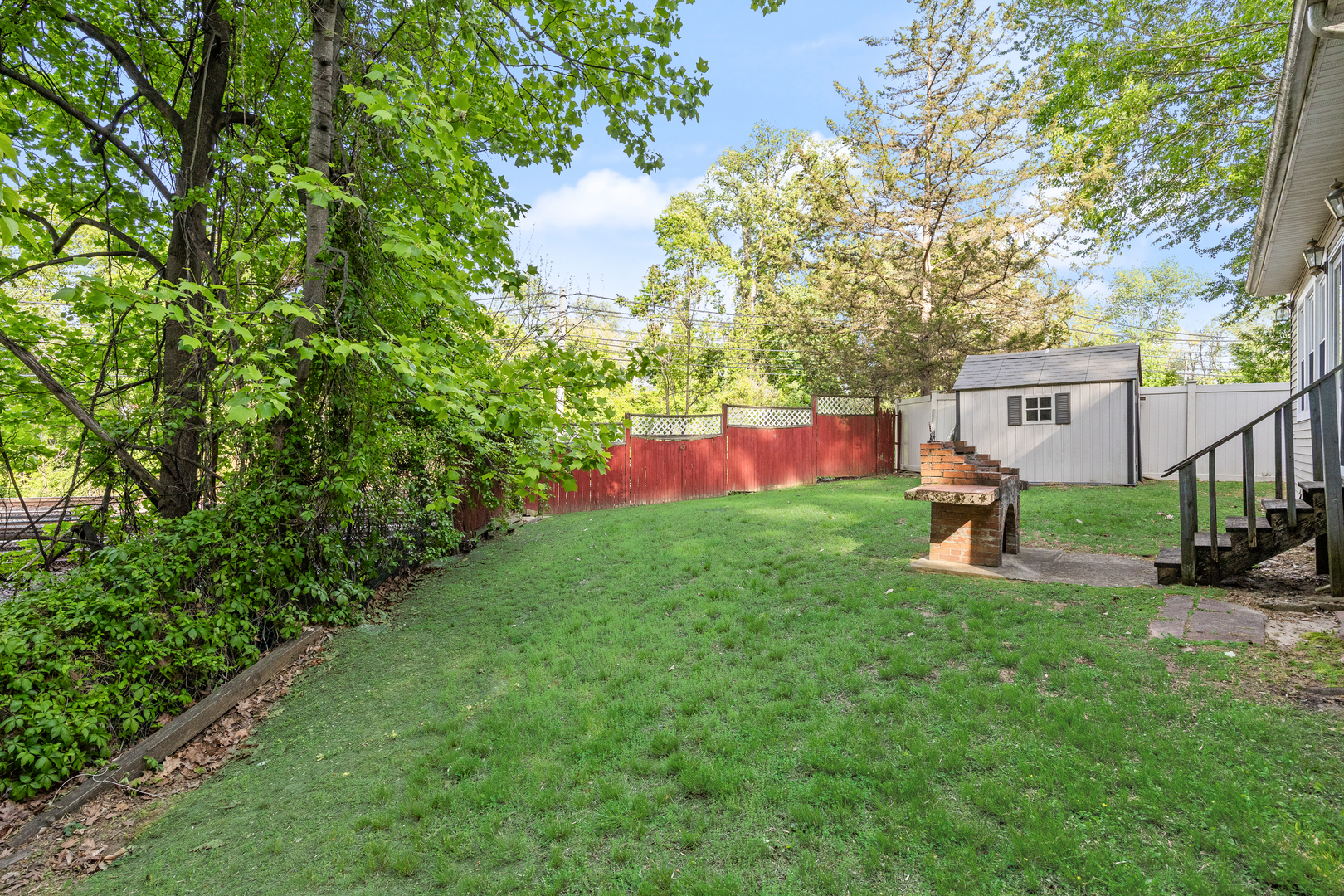 main property photo 30