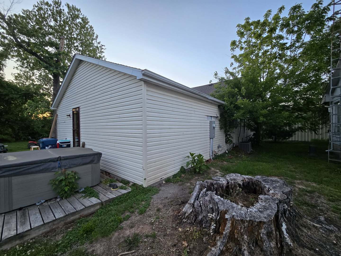 main property photo 10
