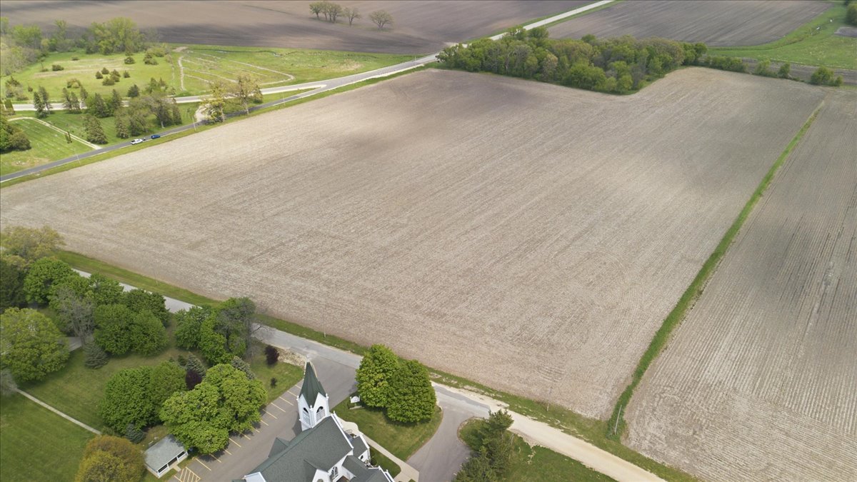 main property photo 15