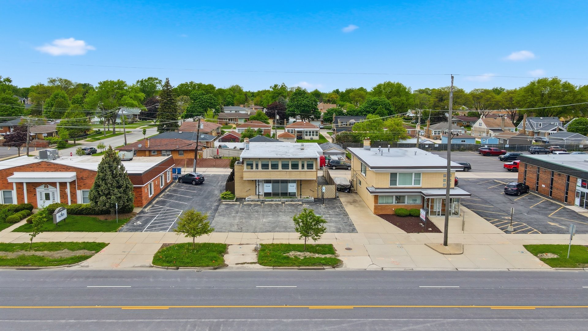 main property photo 37
