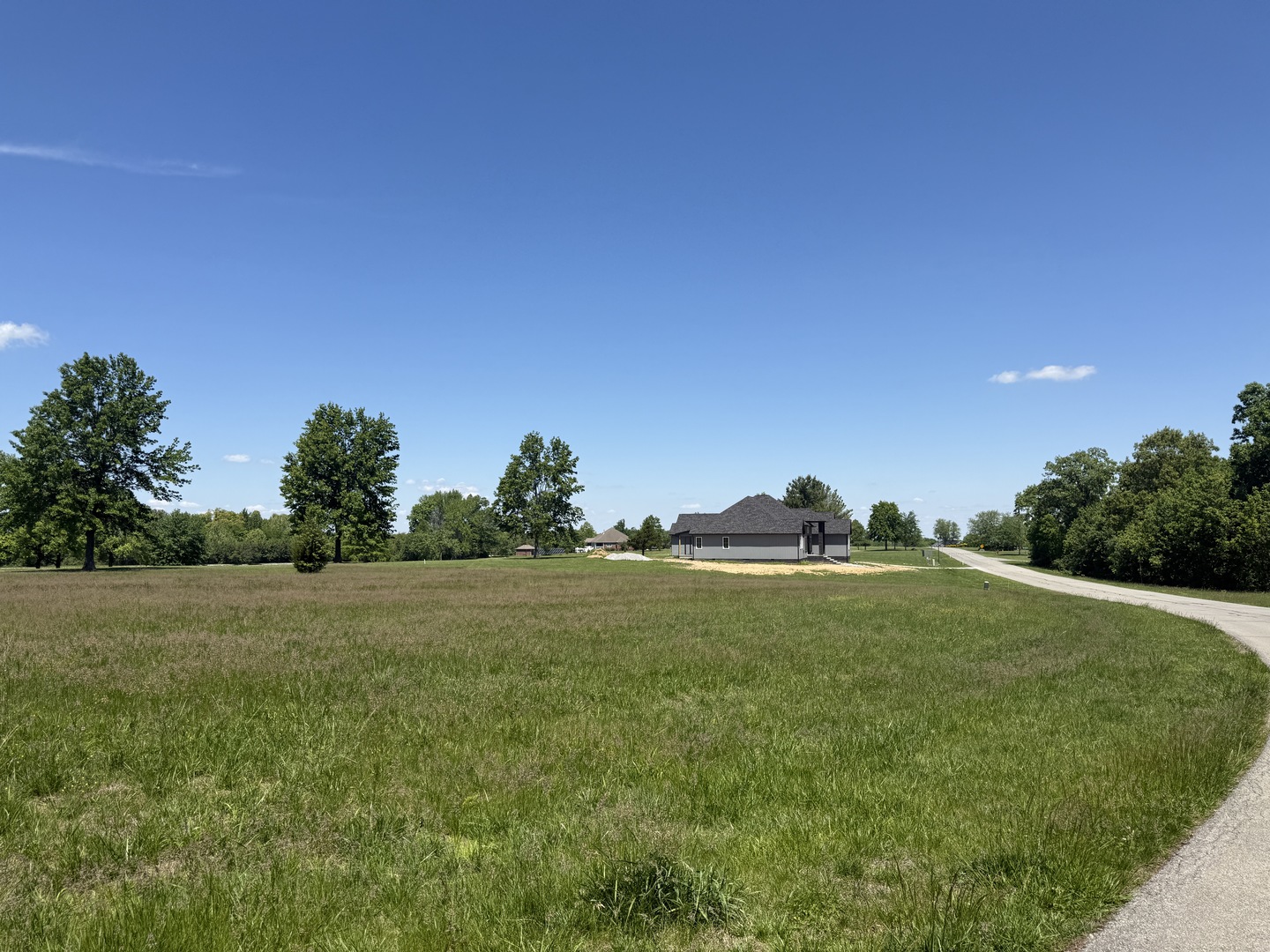 main property photo 13