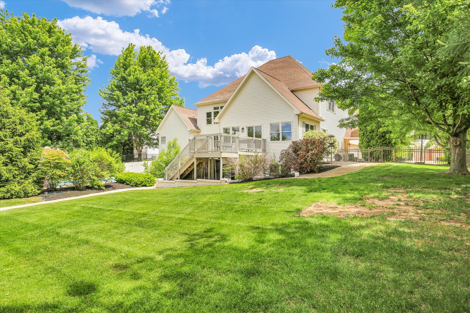 main property photo 75