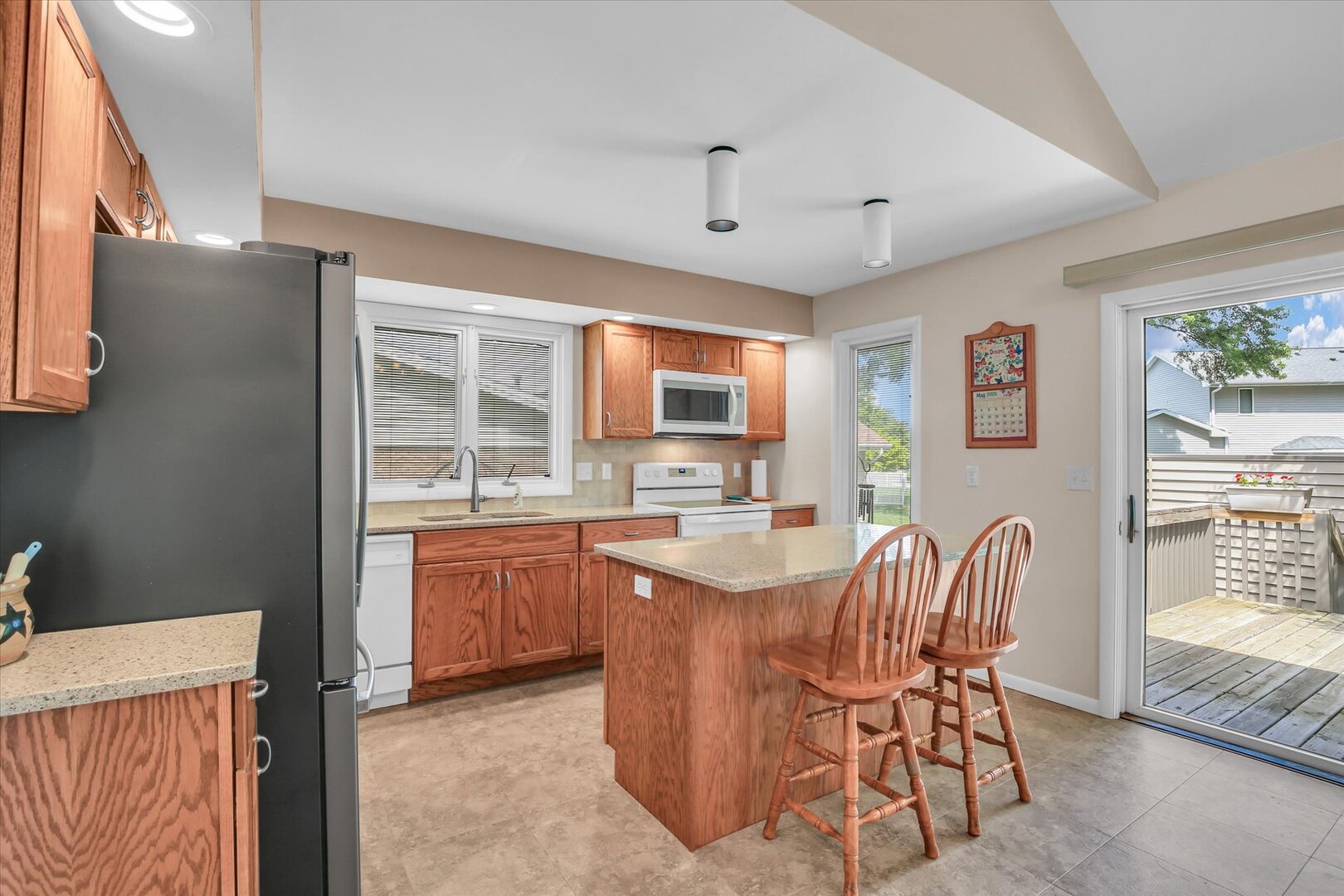 main property photo 17