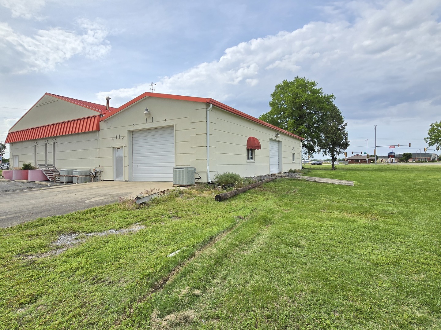 main property photo 6