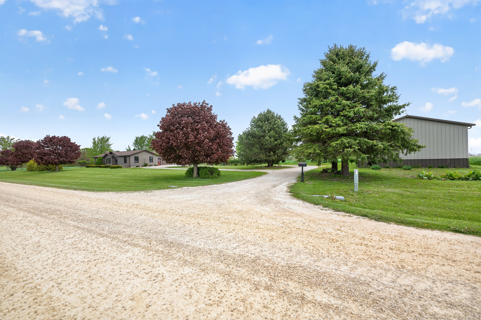 main property photo 42