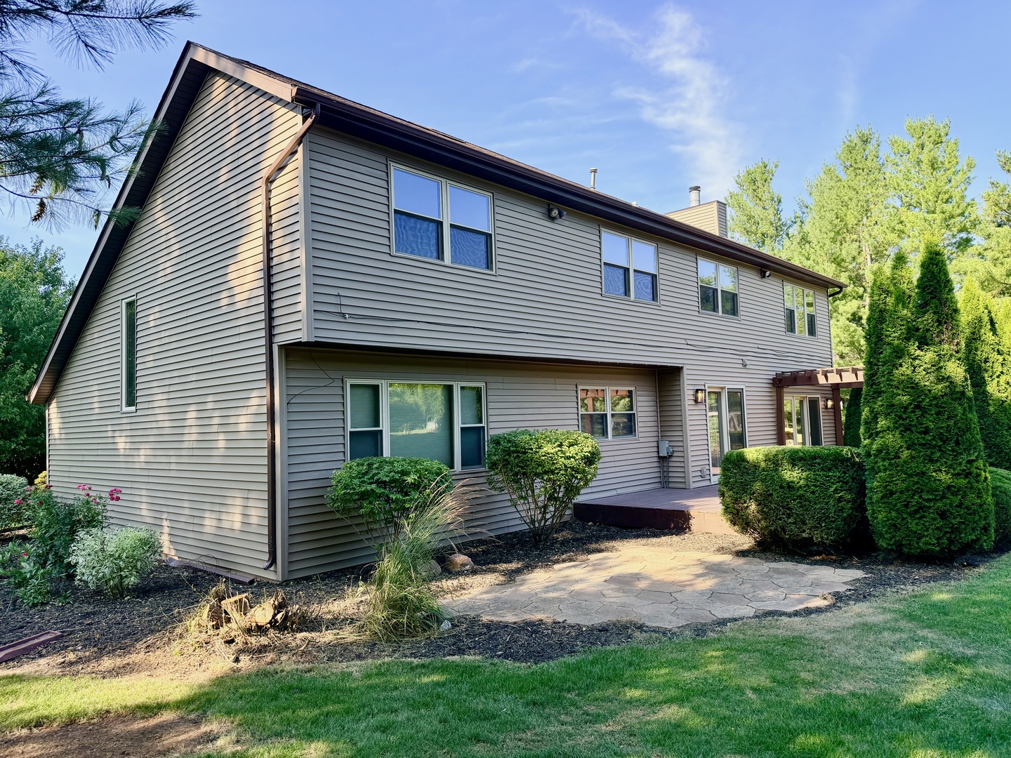 main property photo 3
