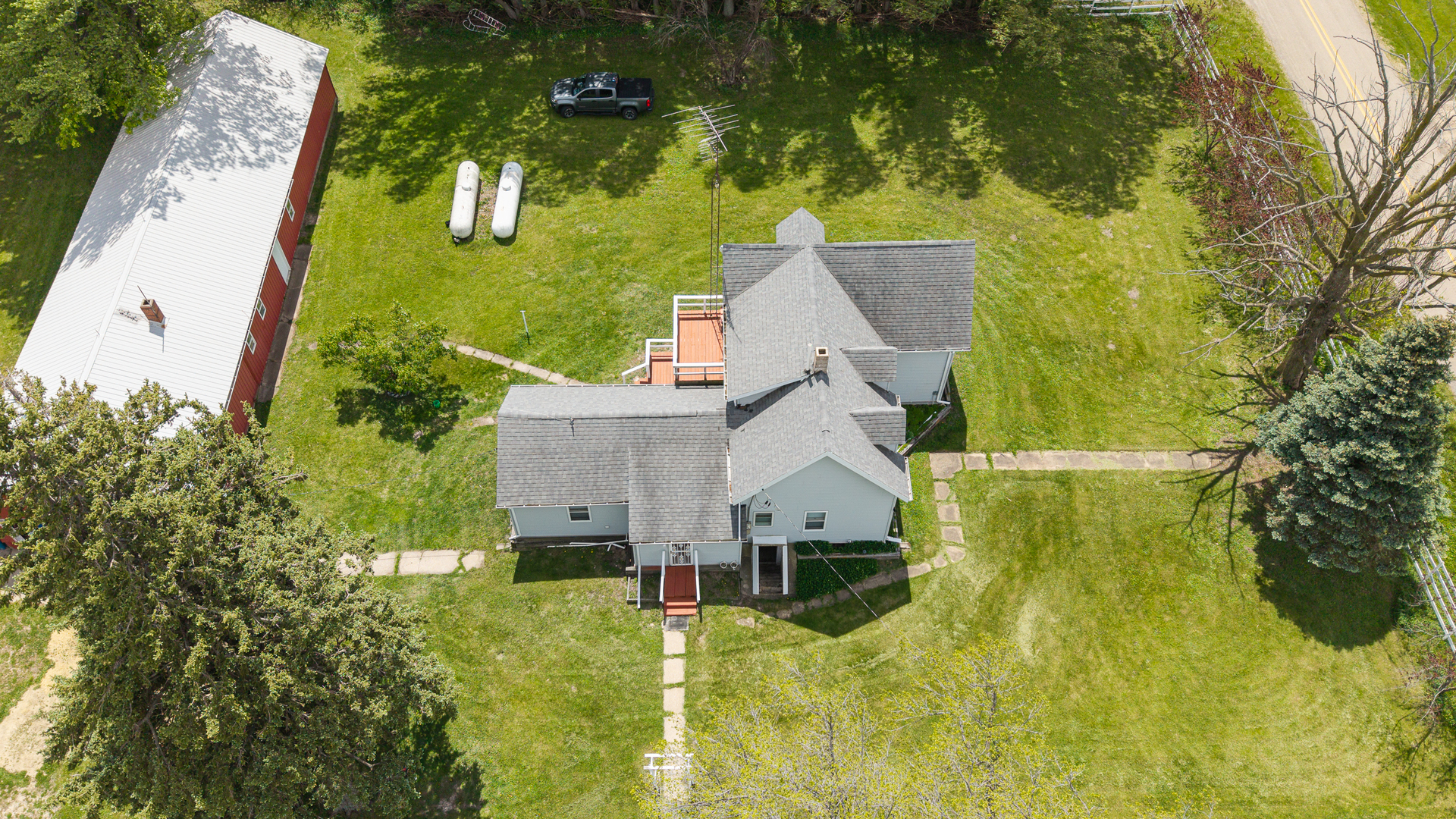 main property photo 29