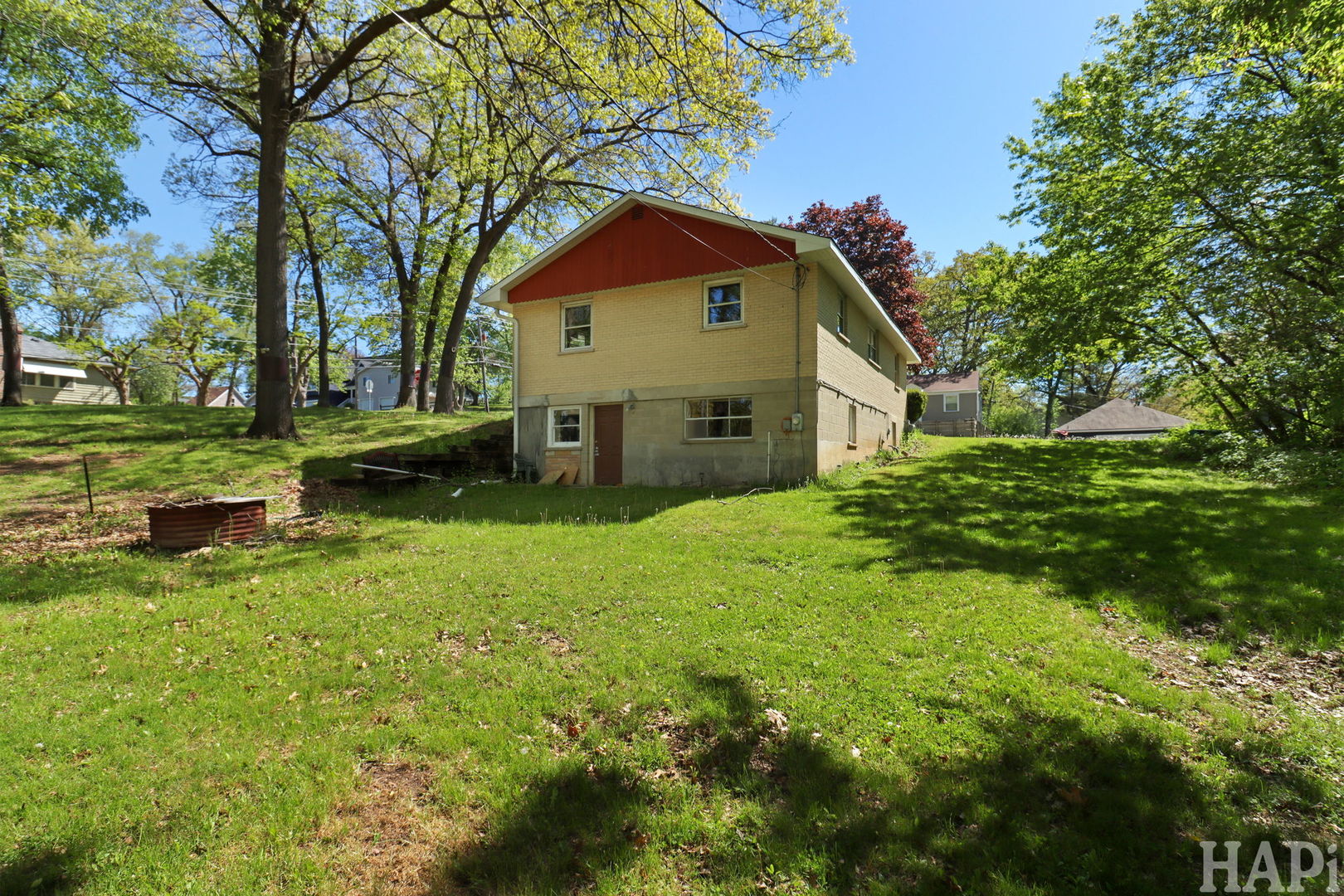 main property photo 14