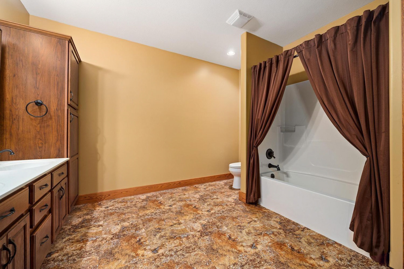 main property photo 88