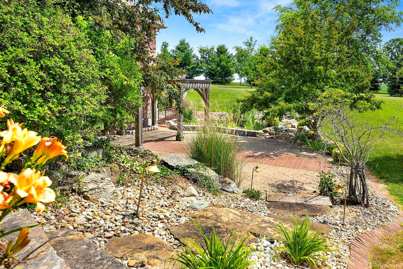 main property photo 99