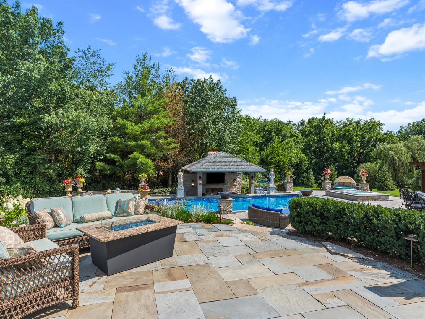 main property photo 51