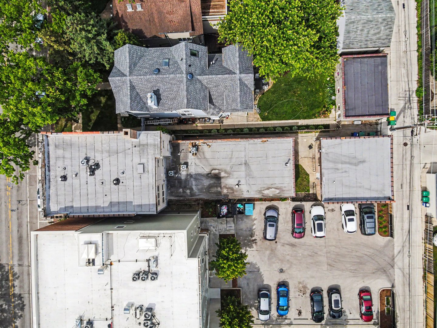 main property photo 19