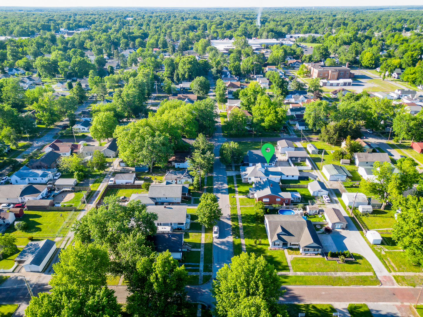 main property photo 40