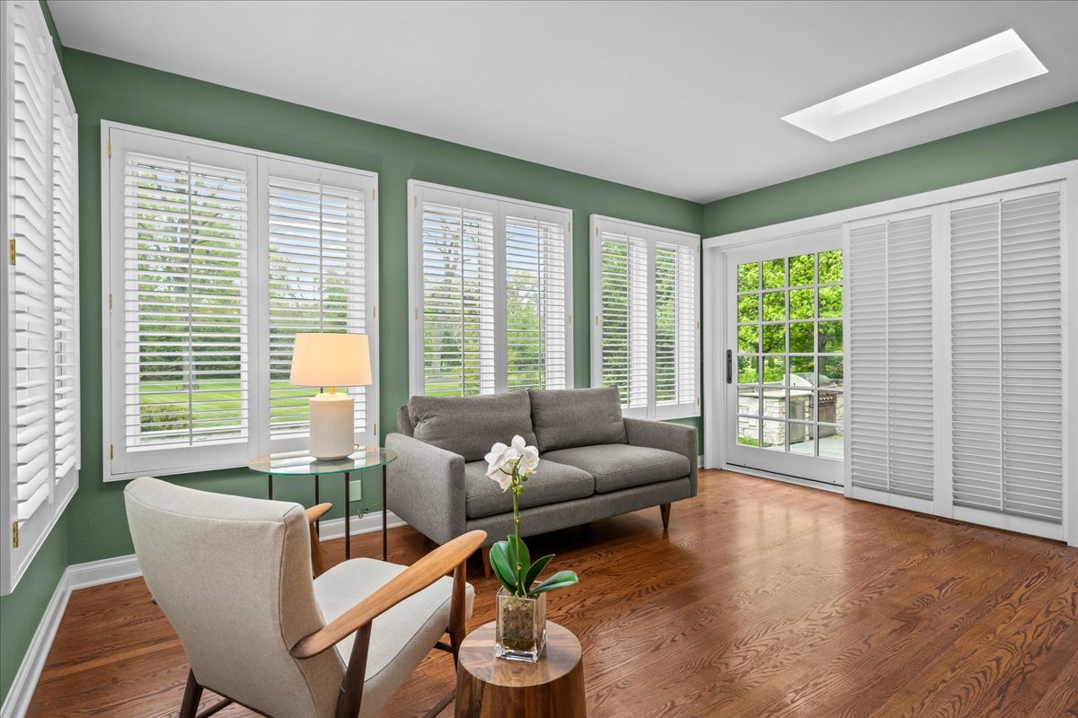 property viewer photo 10