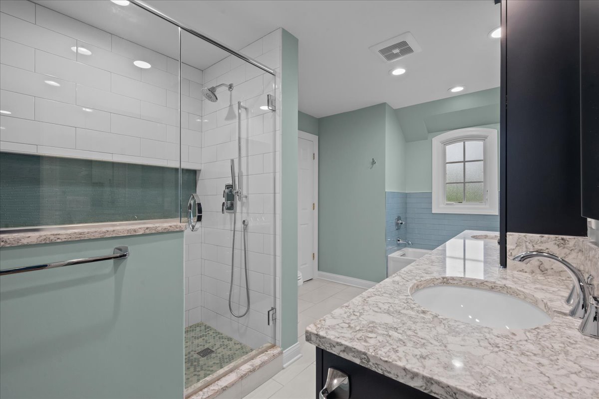 property viewer photo 26