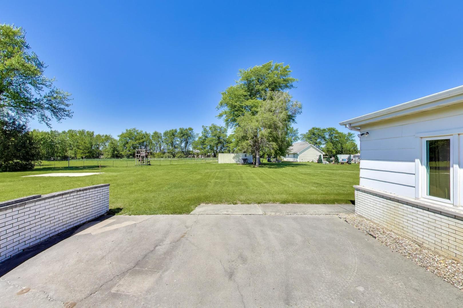 main property photo 31