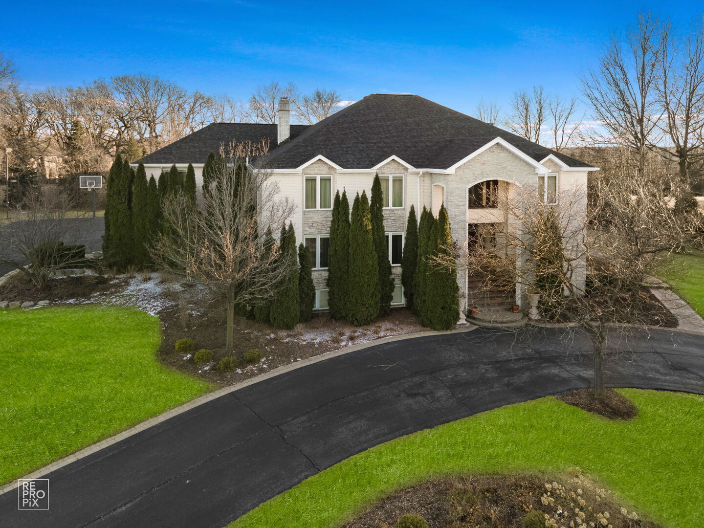 main property photo 2