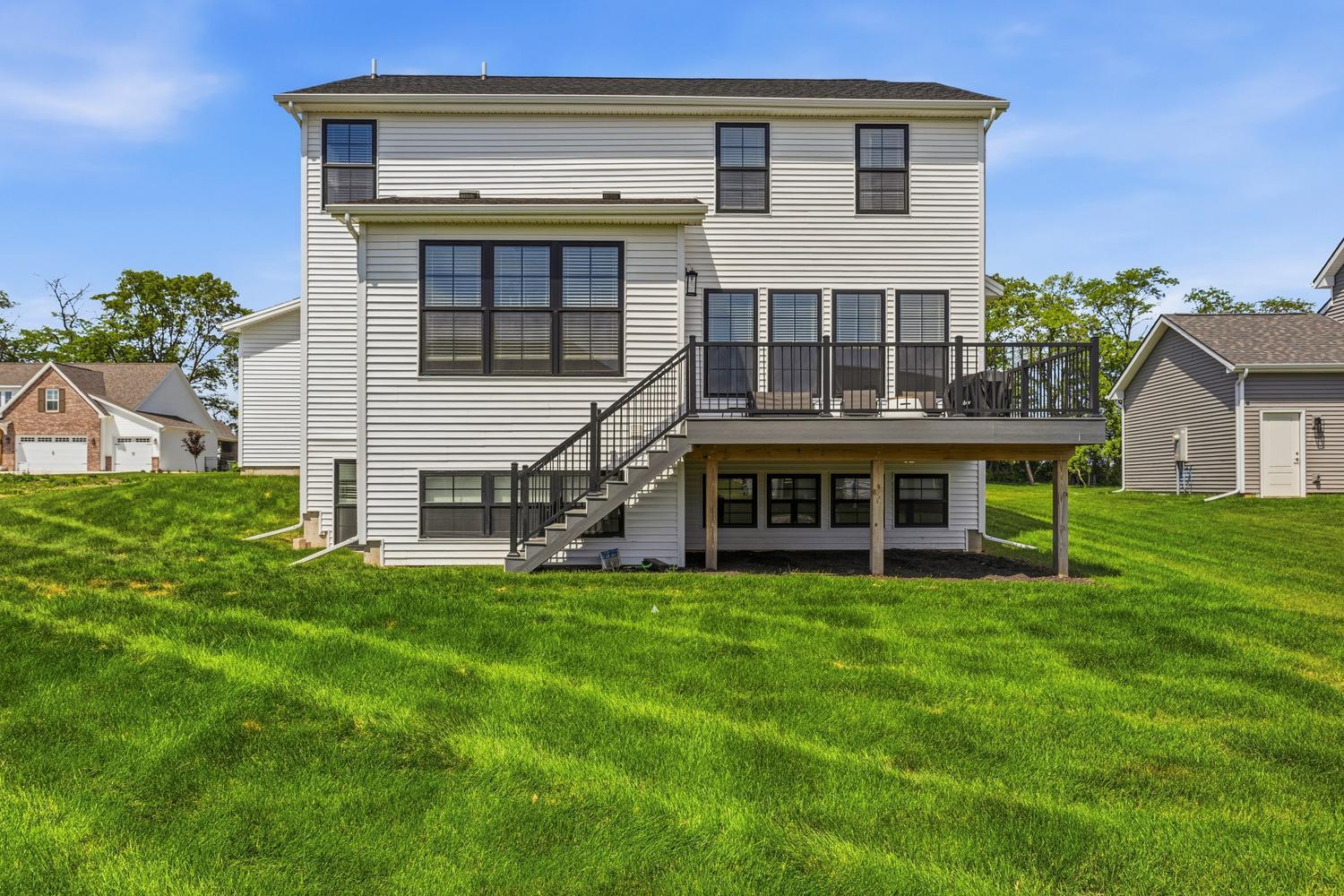 main property photo 37