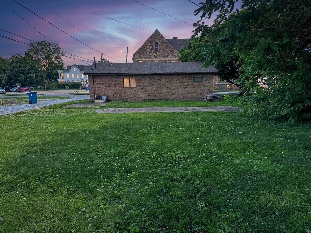 main property photo 15