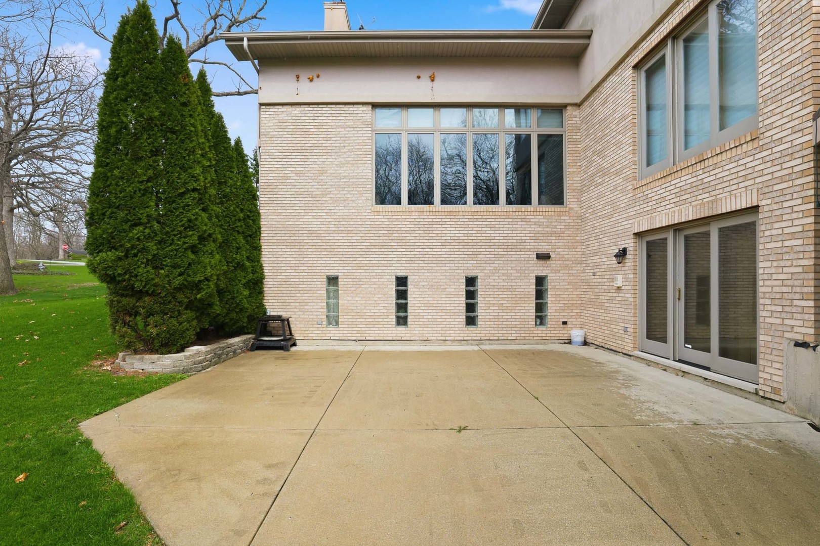 main property photo 44