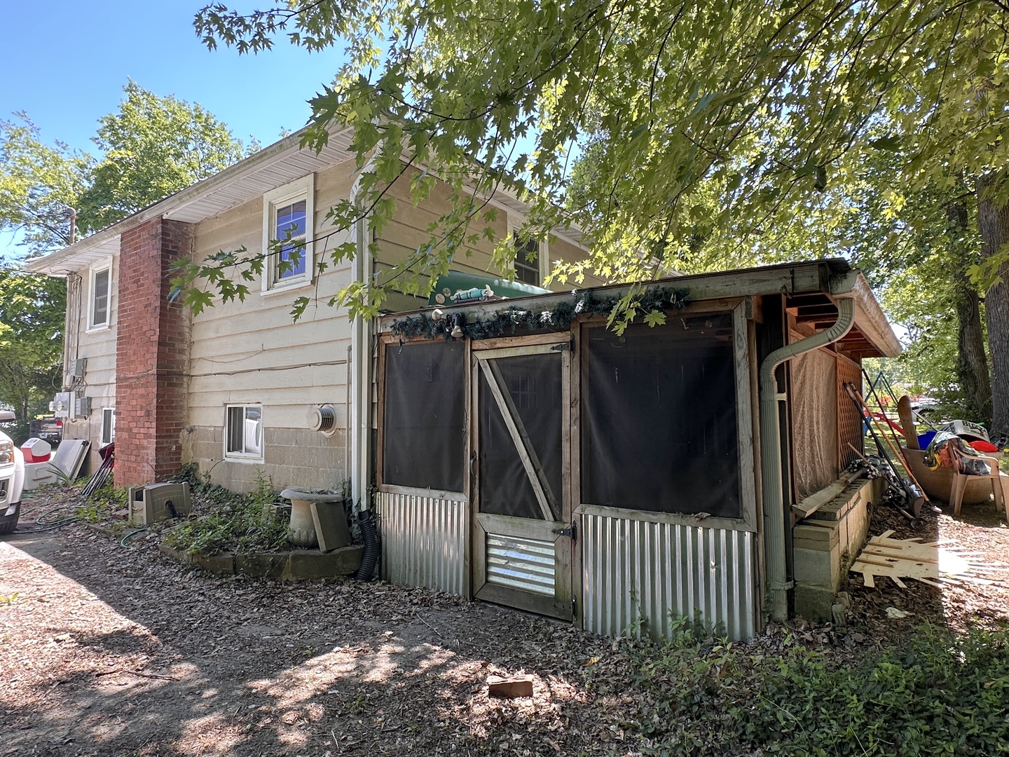 main property photo 22