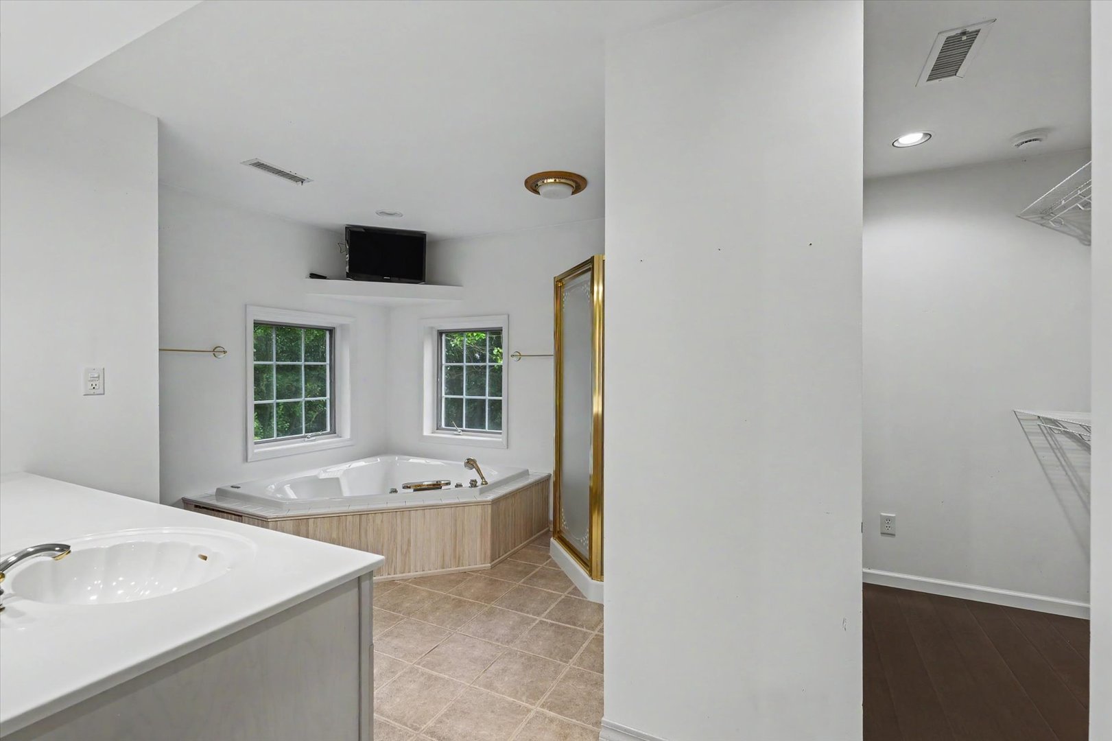 main property photo 63