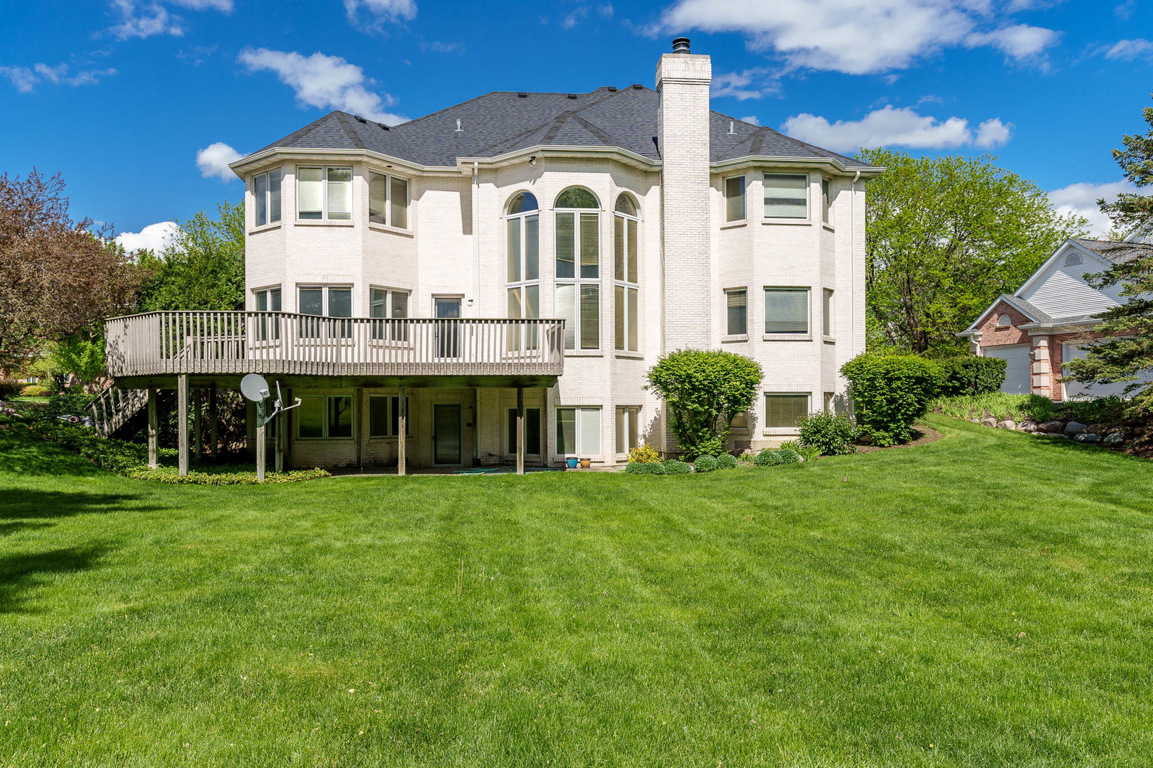 main property photo 40