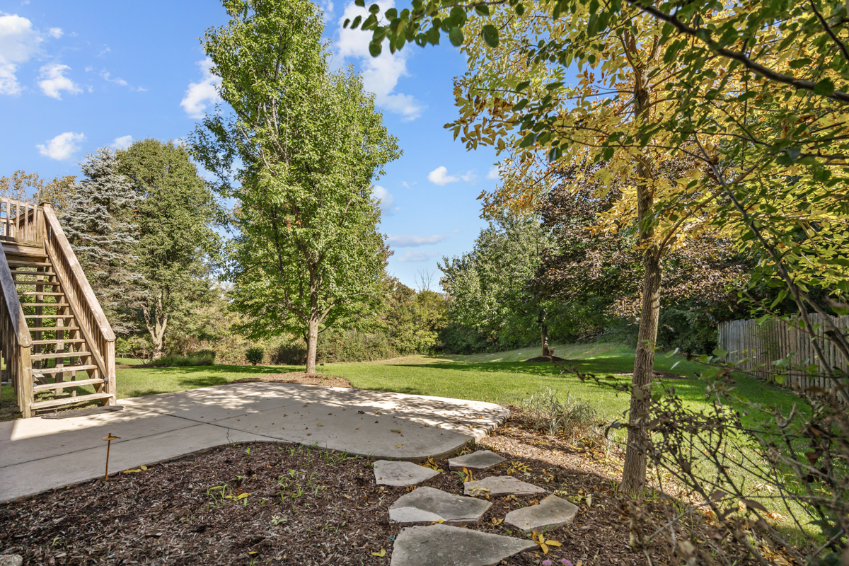 main property photo 31
