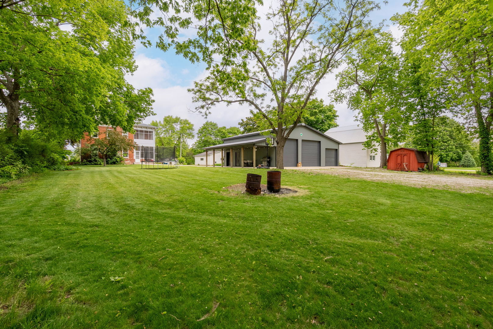 main property photo 14