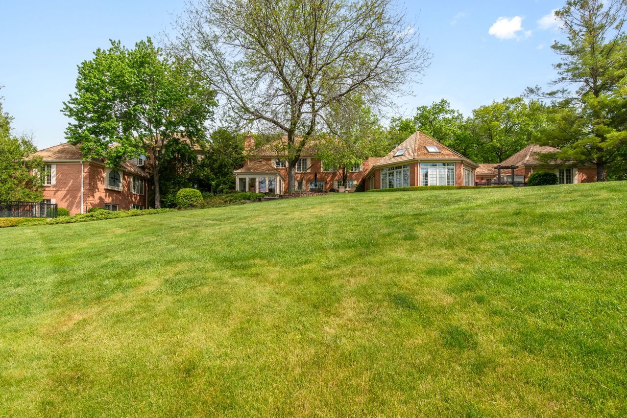 main property photo 78