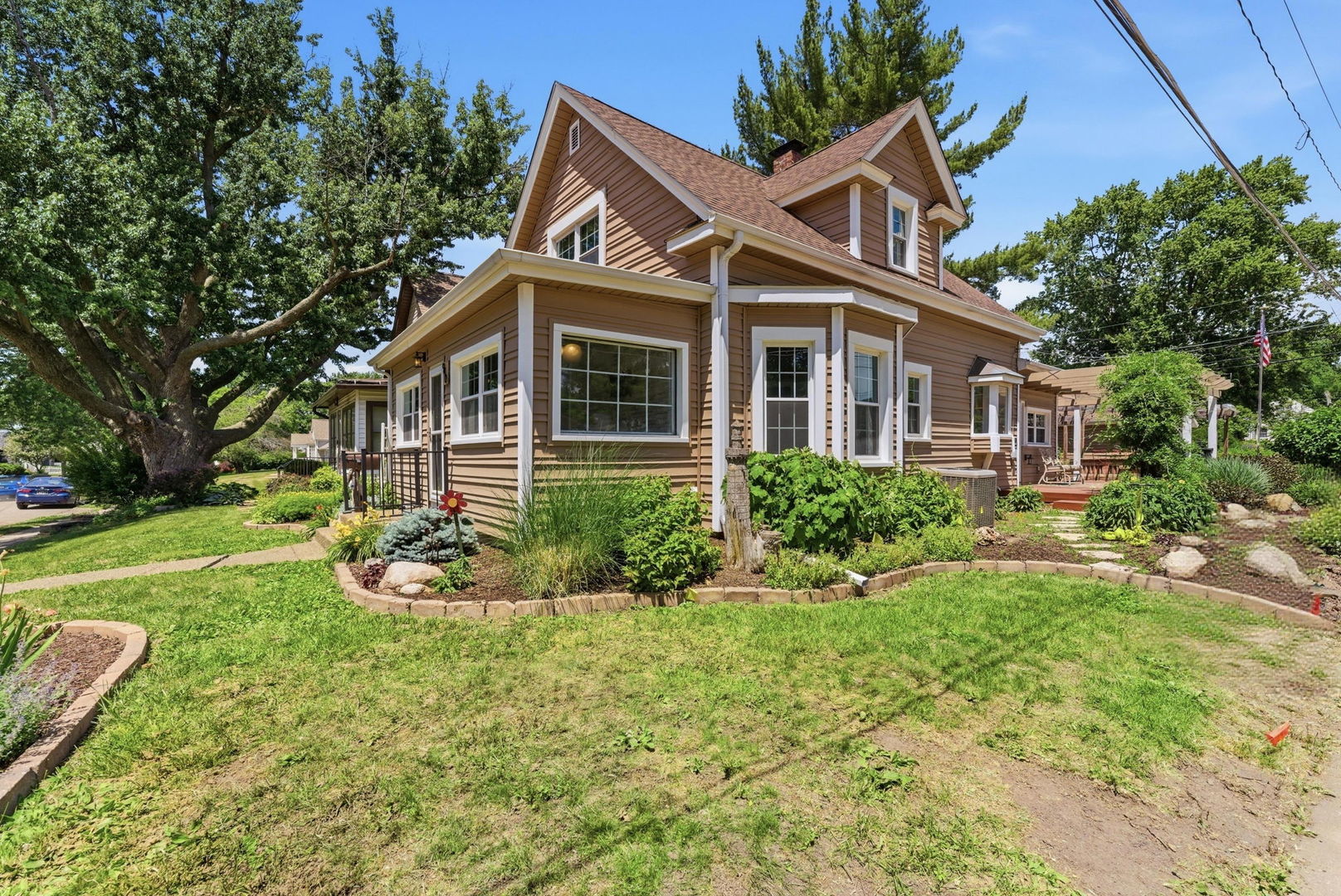 main property photo 4