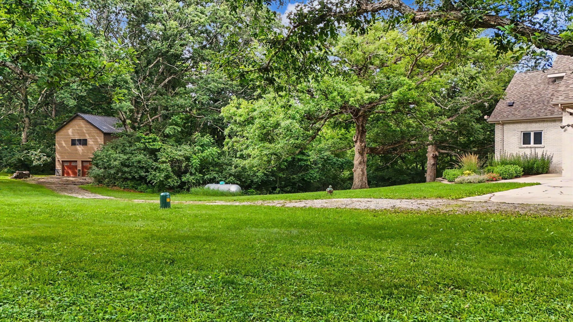 main property photo 65