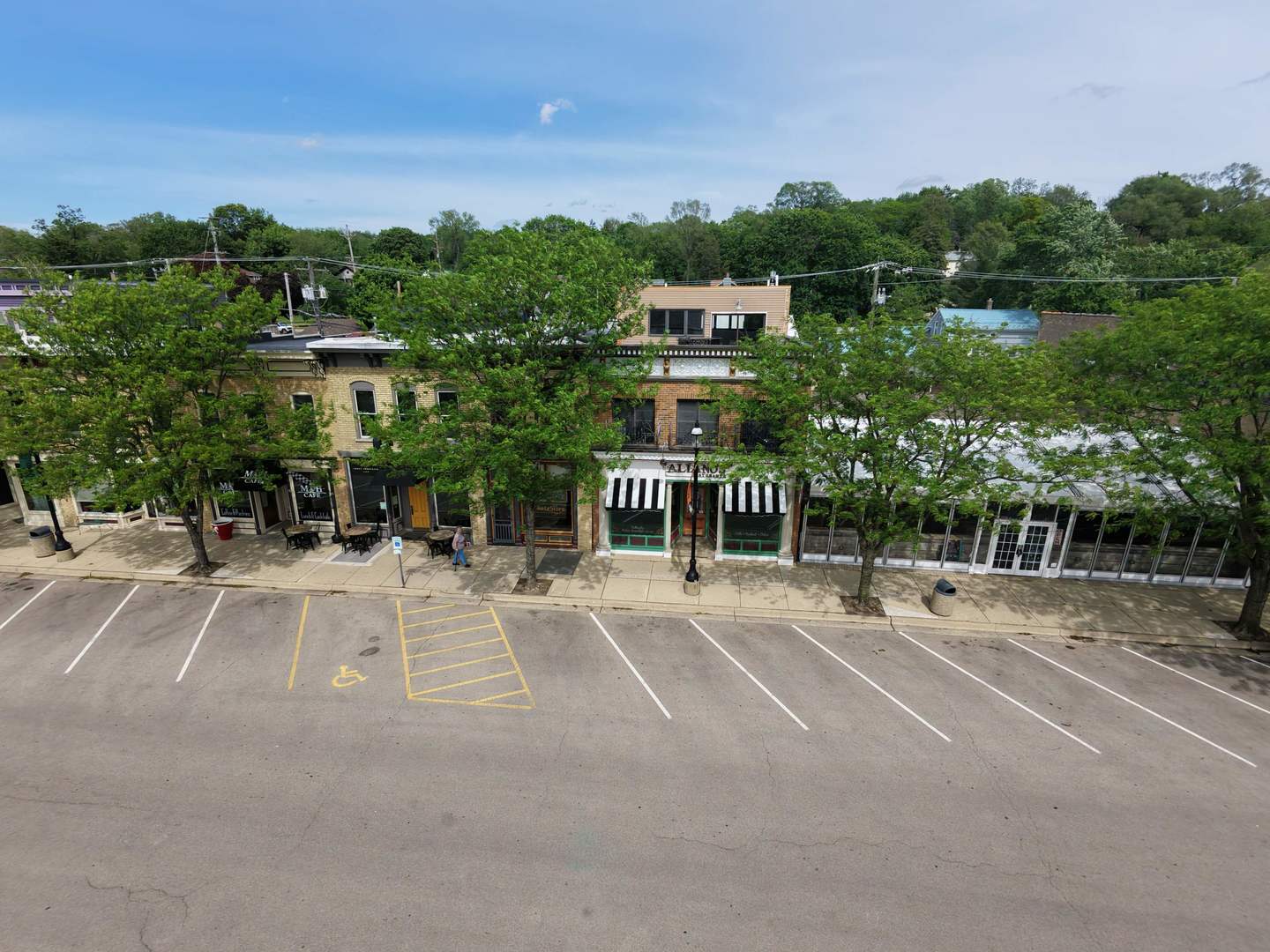 main property photo 13