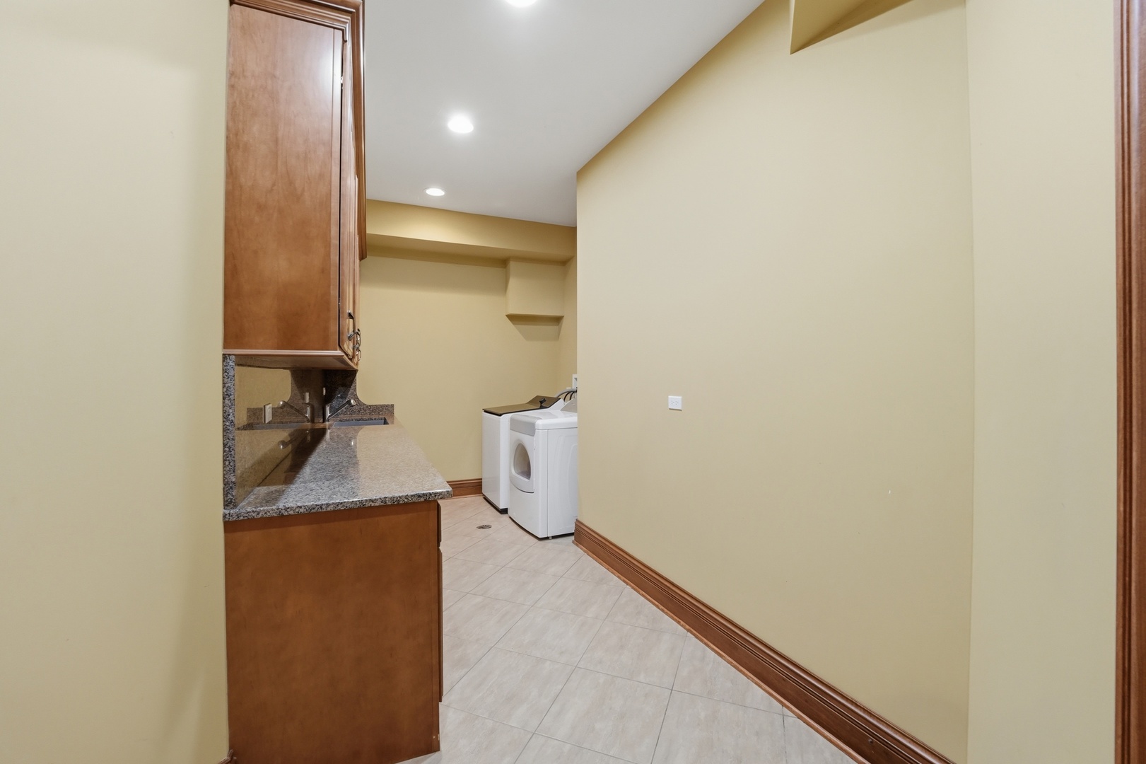 main property photo 75