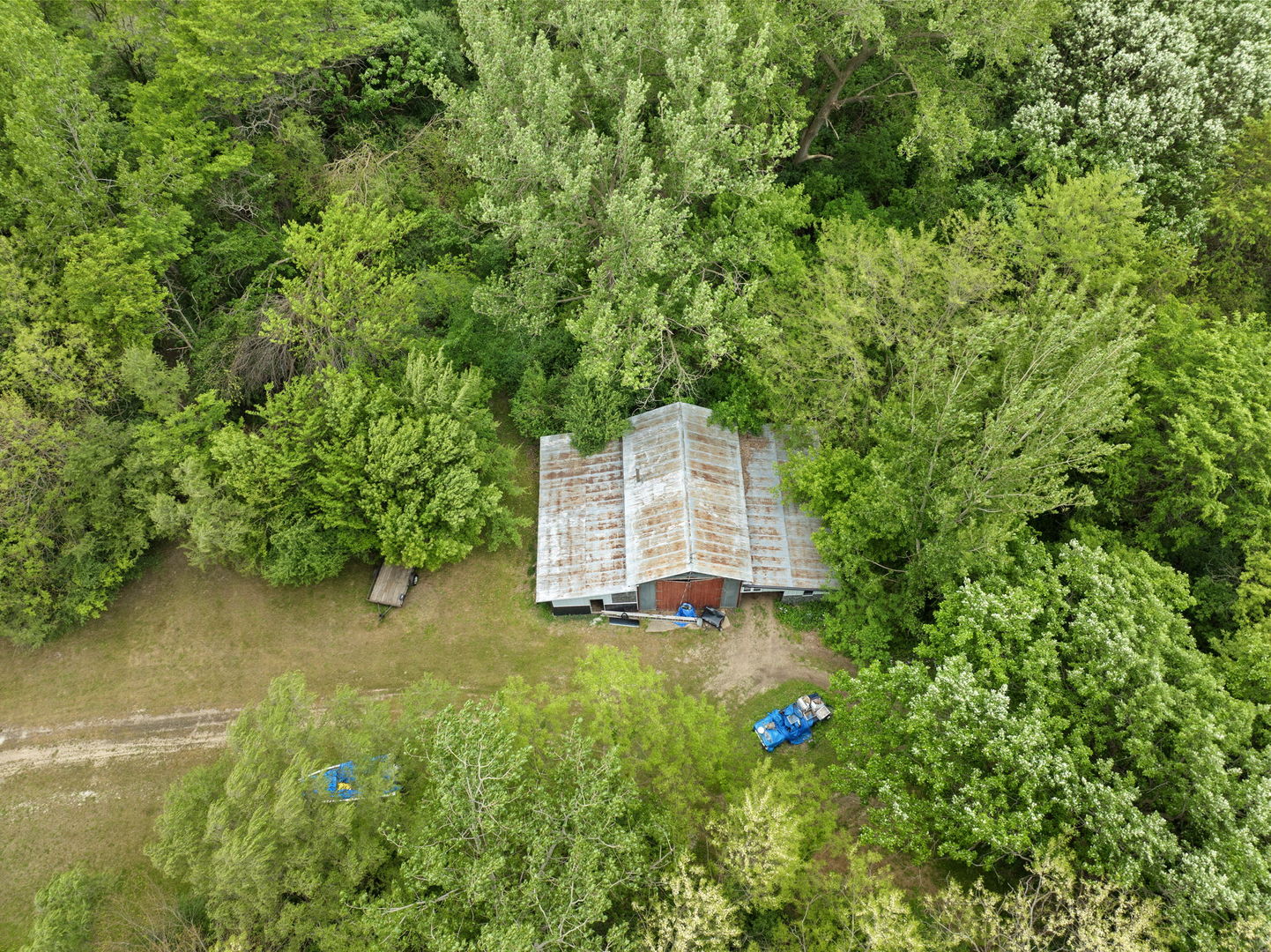 main property photo 30