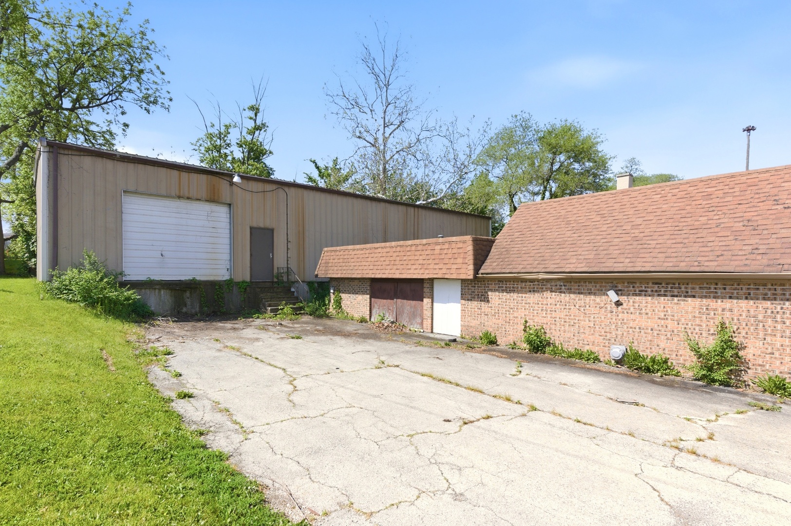 main property photo 8