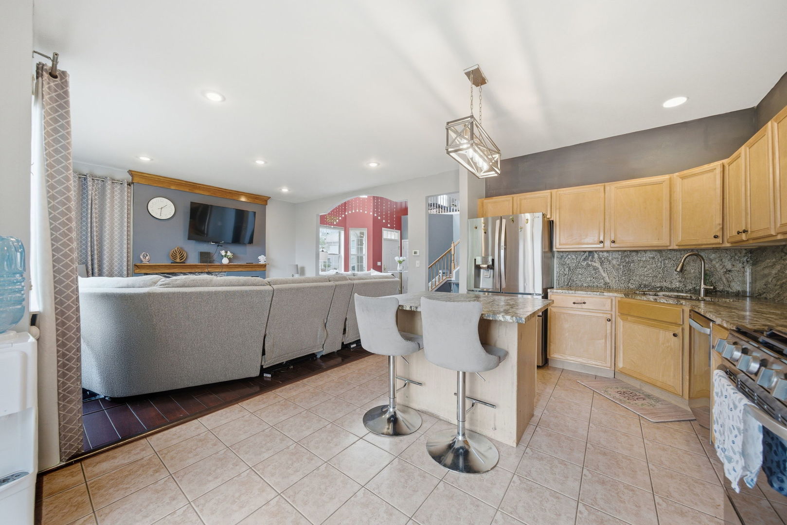 main property photo 11