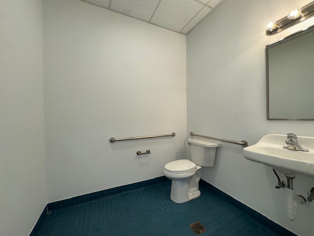 main property photo 11