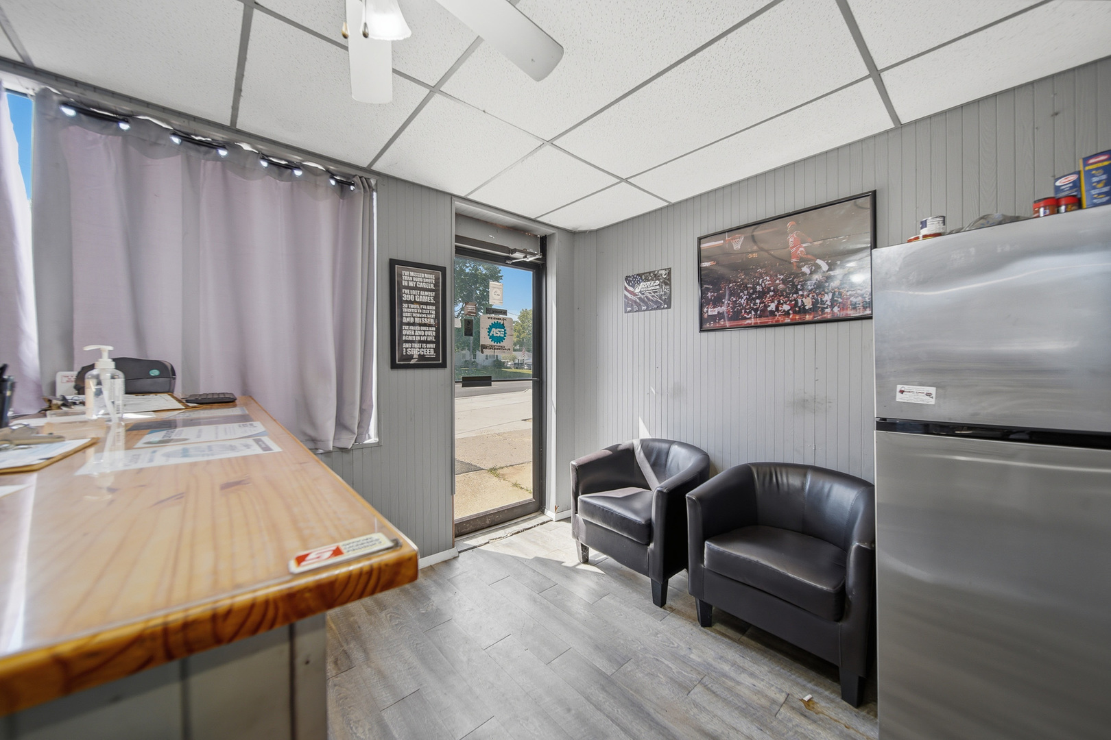 main property photo 12