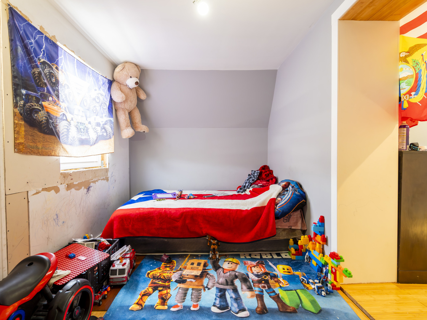 main property photo 12