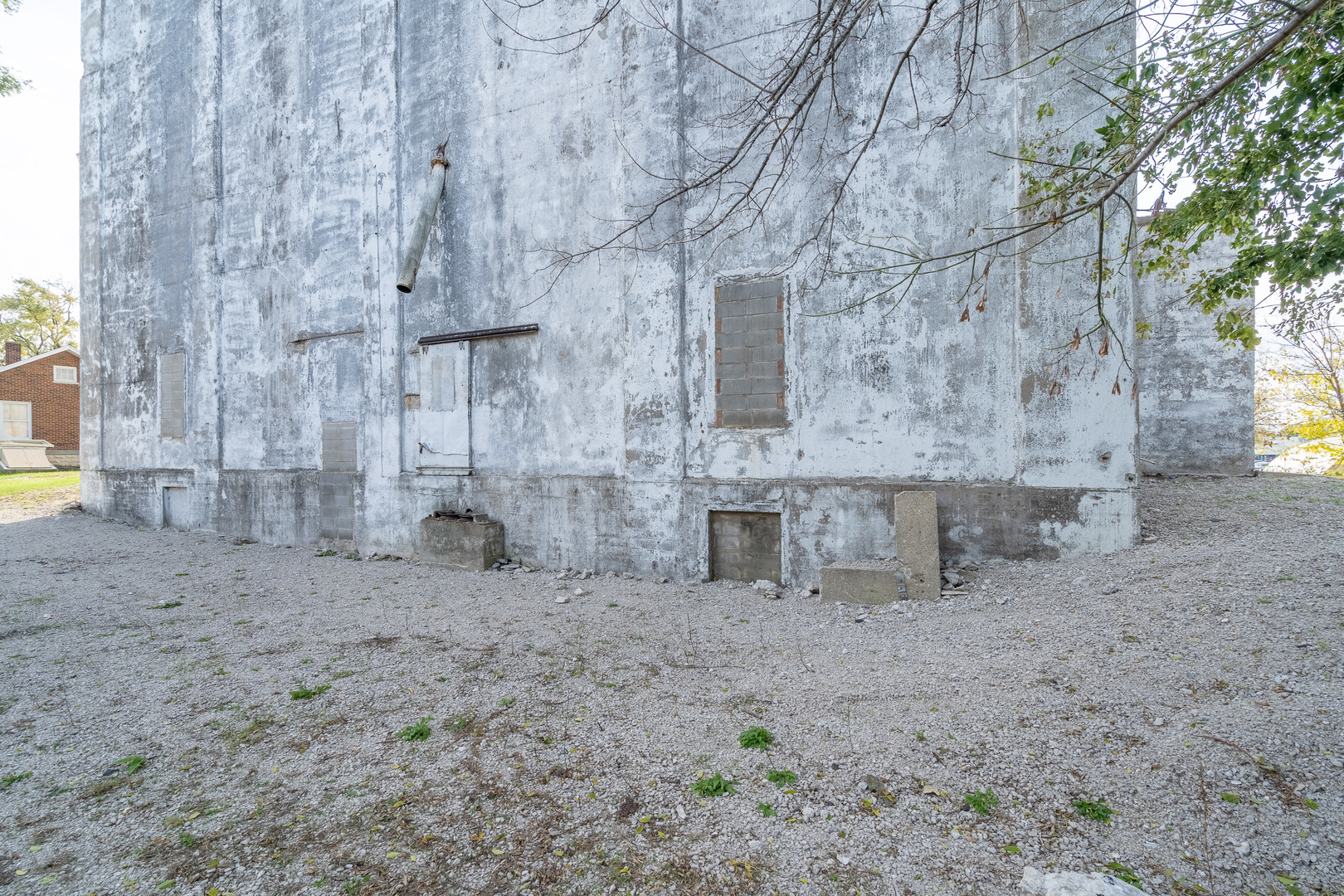 main property photo 30