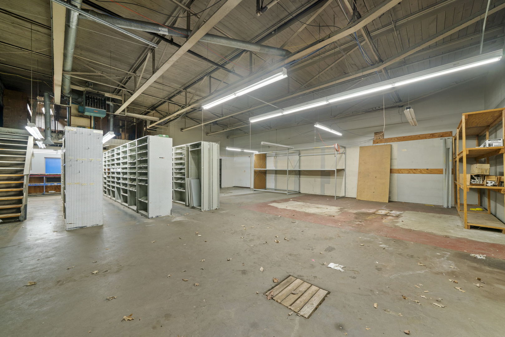 main property photo 40