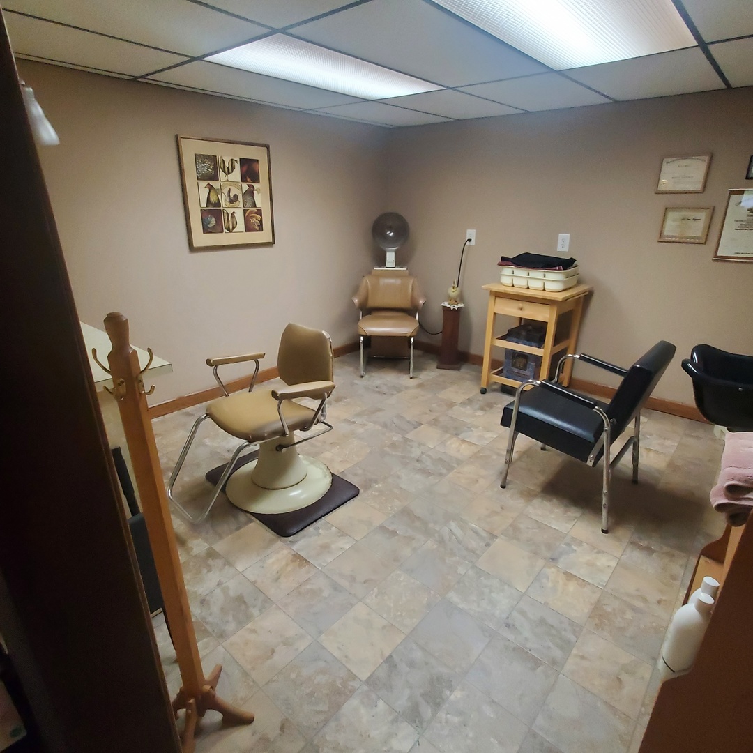 main property photo 37