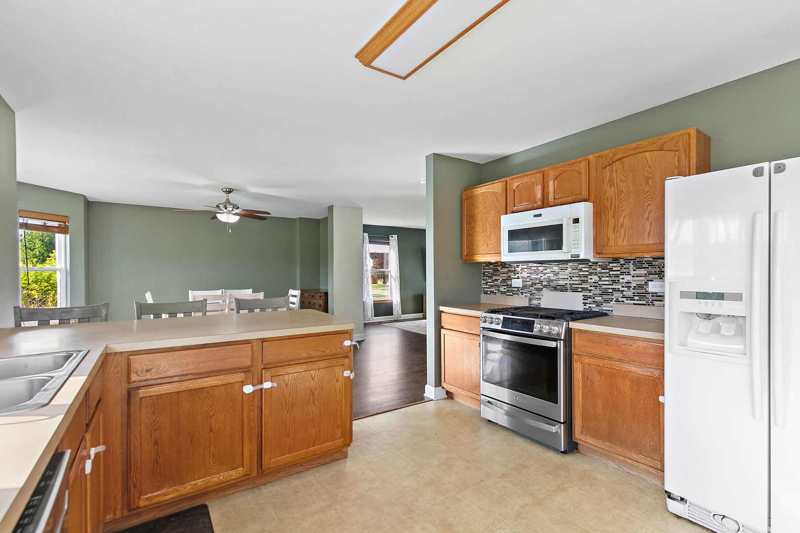 main property photo 7