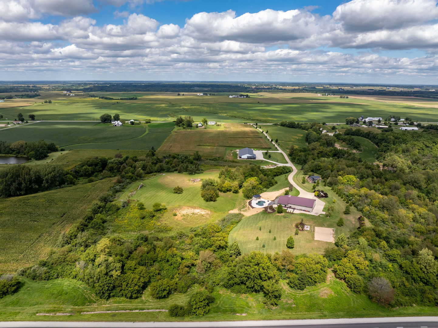 main property photo 25