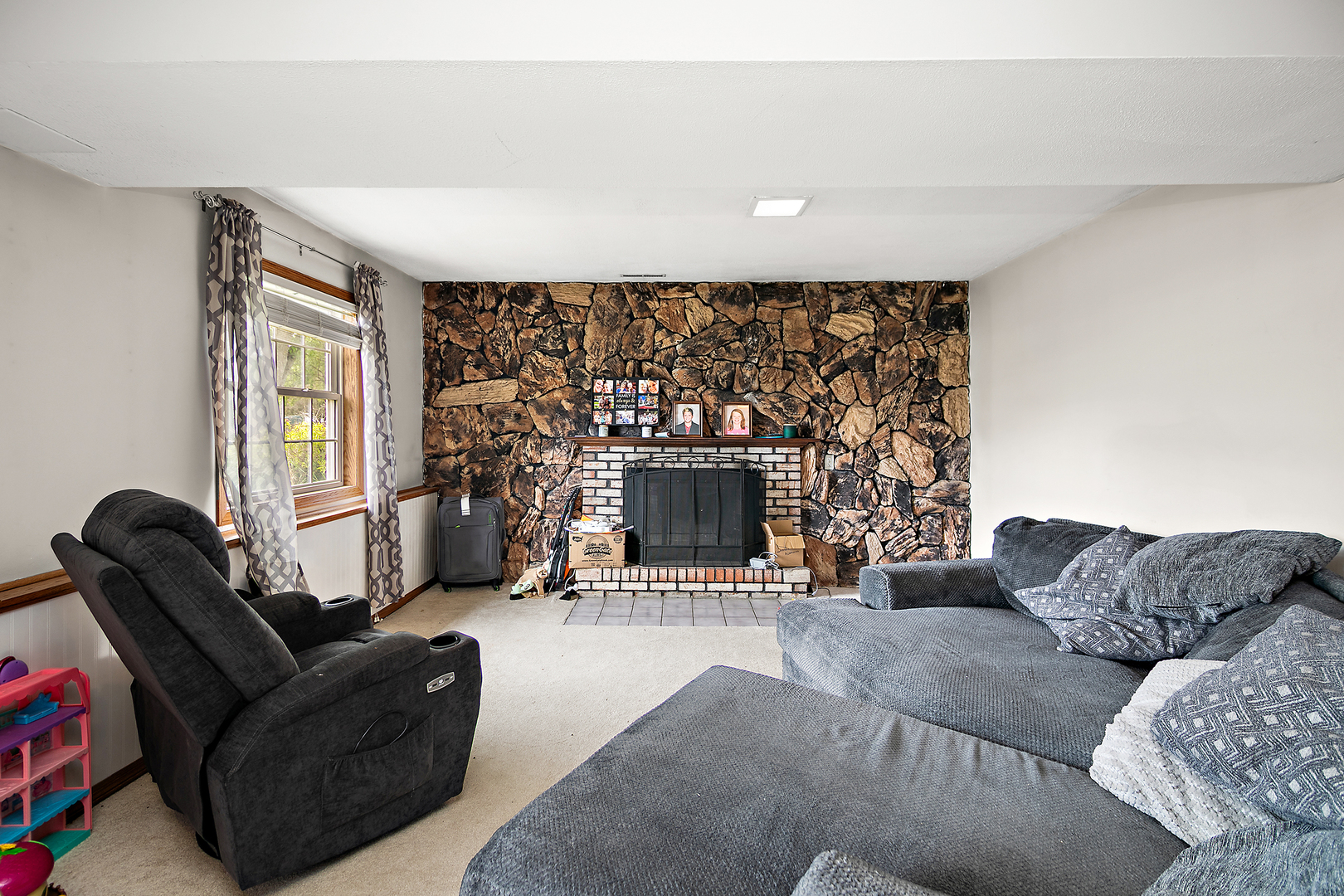 main property photo 13