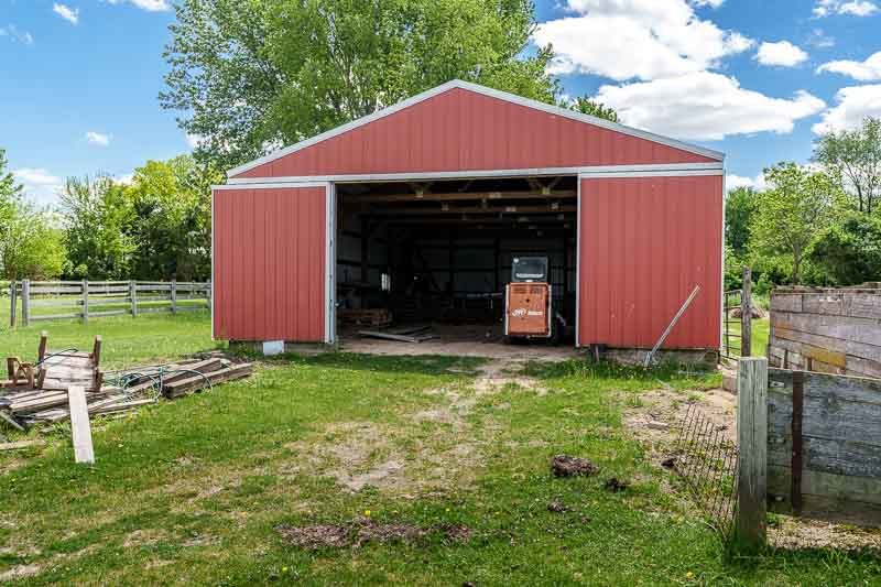 main property photo 37