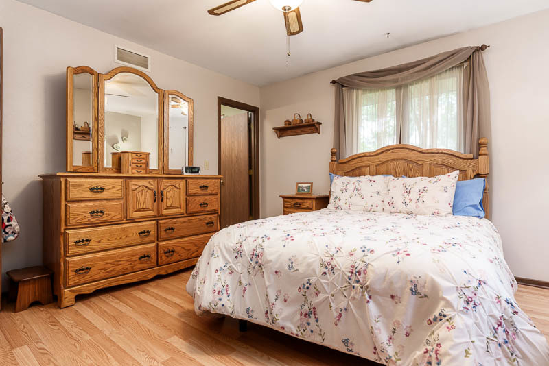 main property photo 76