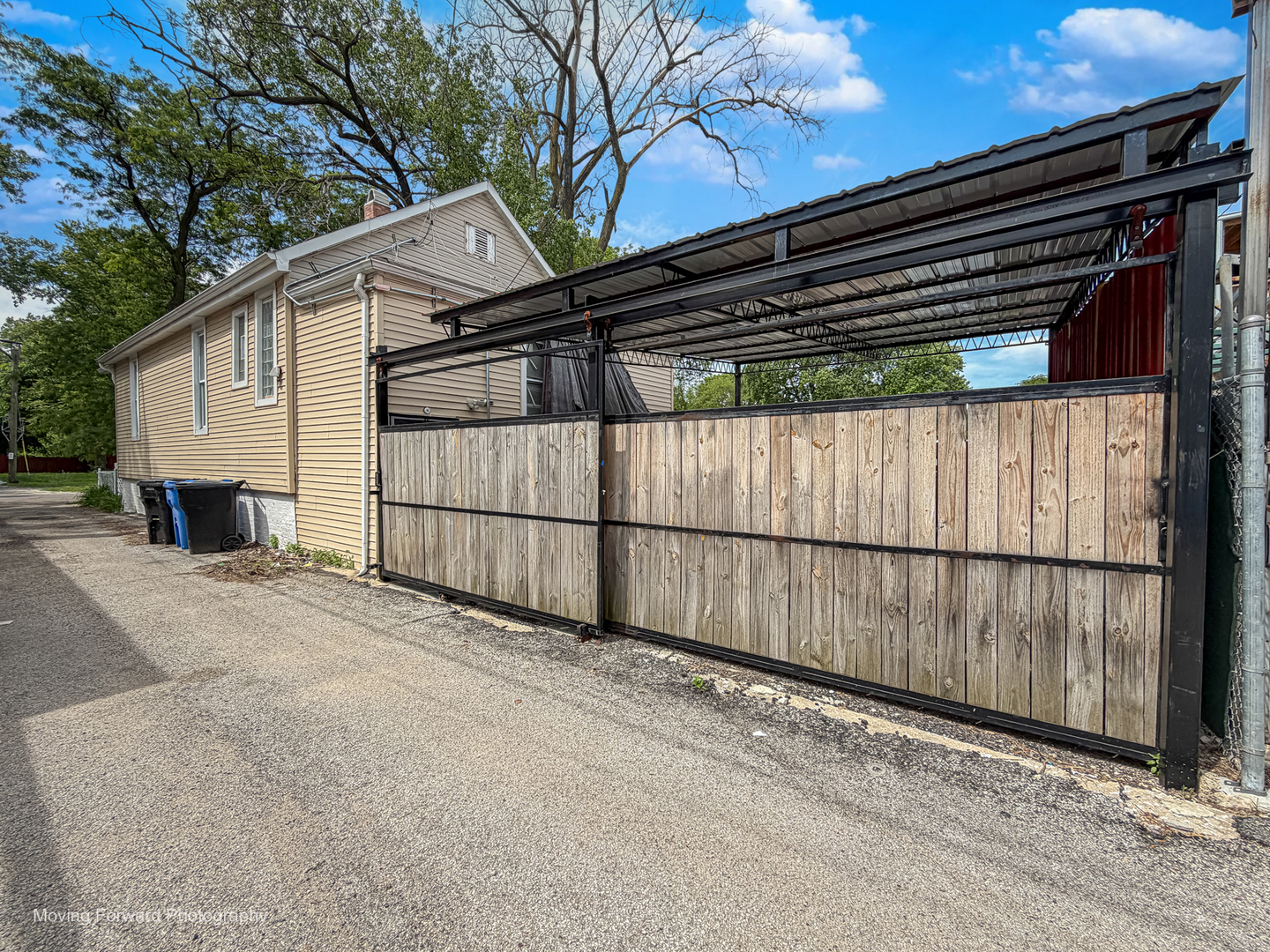 main property photo 23